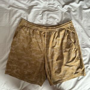 Lululemon Men’s PaceBreaker 7” XL